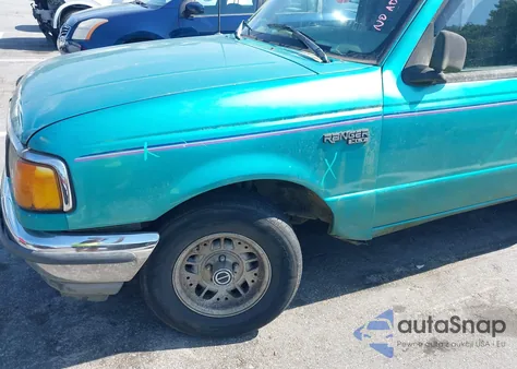 1993 Ford Ranger z USA, uszkodzony, nr VIN 1FTCR10A0PPB65064